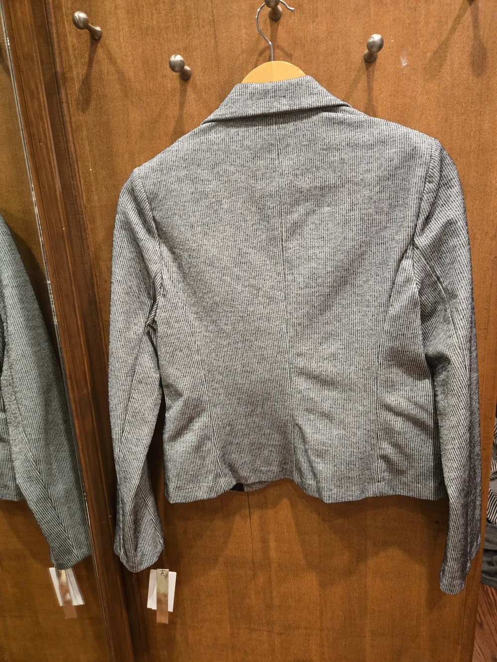 Amanda & Chelsea Gray Pinstripe Cropped Blazer - Picture 5 of 5